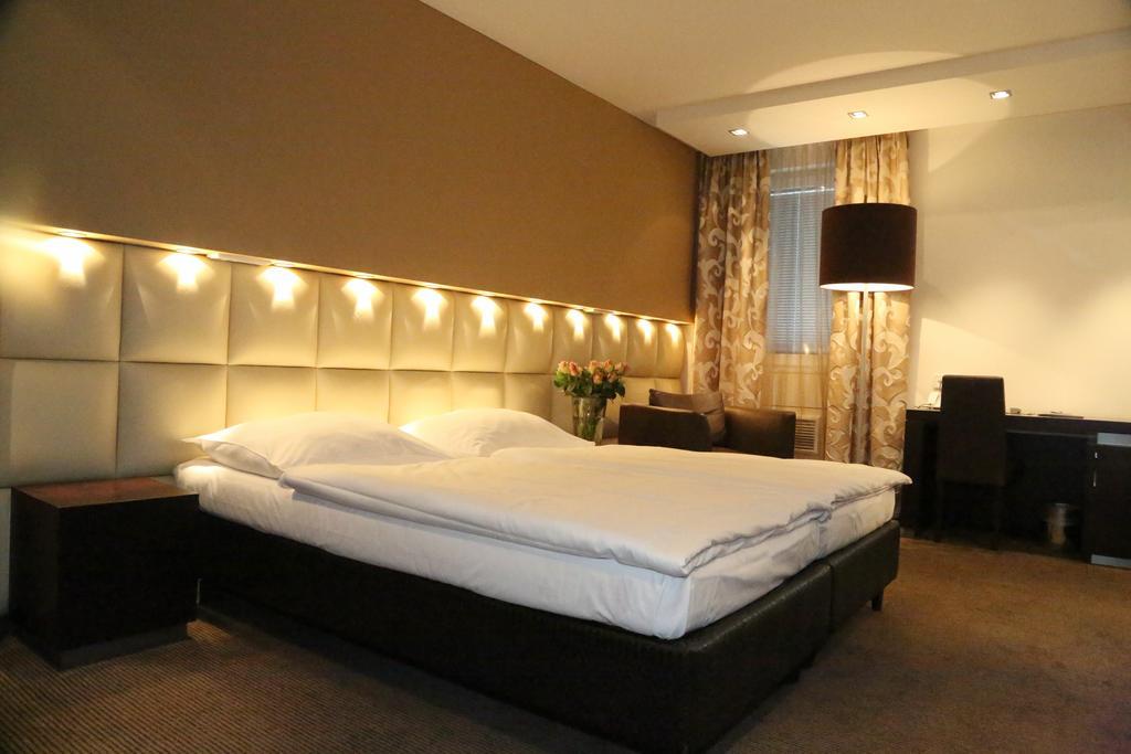 Prielmayerhof Hotel Линц Экстерьер фото